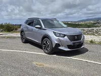 Peugeot-e-2008 detalhes 2