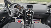 Opel-Corsa detalhes 1