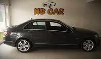 Mercedes-Benz-C 200 detalhes 1