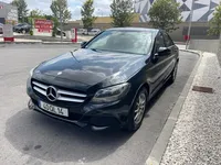 Mercedes-Benz-C 180 detalhes 1