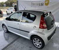 Peugeot-107 detalhes 2