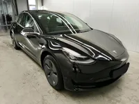 Tesla-Model 3 detalhes 1