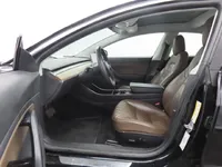 Tesla-Model 3 detalhes 2