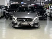 Mercedes-Benz-A 180 detalhes 2