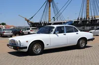 Jaguar-XJ6 detalhes 2