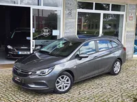 Opel-Astra Sports Tourer Imagem Principal