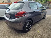 Peugeot-208 detalhes 2