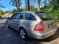 Mercedes-Benz-C 220 detalhes 1