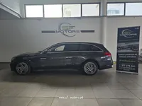 Mercedes-Benz-C 300 detalhes 1