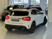 Mercedes-Benz-GLA 200 detalhes 2