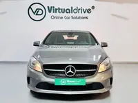 Mercedes-Benz-A 180 detalhes 1