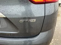 Renault-Megane Sport Tourer detalhes 2