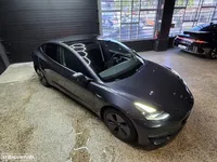 Tesla-Model 3 detalhes 2