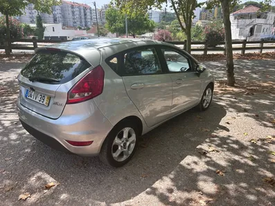 Small Image 1