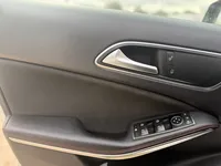 Mercedes-Benz-A 220 detalhes 2