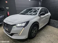 Peugeot-E-208 detalhes 2