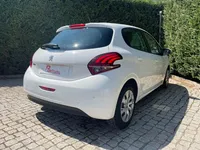 Peugeot-208 detalhes 1