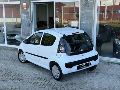 Small Image 1