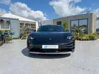 Porsche-Taycan Cross Turismo detalhes 1