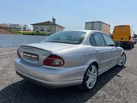 Jaguar-X-Type detalhes 2