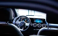 Mercedes-Benz-GLA 45 AMG detalhes 2