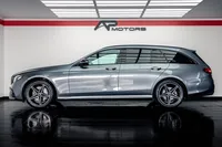 Mercedes-Benz-E 220 detalhes 1