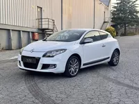 Renault-Megane Coupe detalhes 2