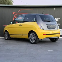 Small Image 1