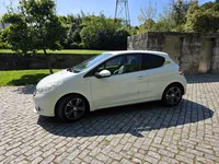 Peugeot-208 Imagem Principal