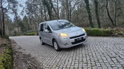 Small Image 1