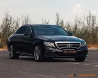 Mercedes-Benz-E 220 detalhes 2