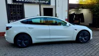 Tesla-Model 3 detalhes 2