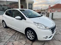 Peugeot-208 detalhes 1
