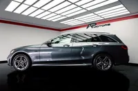 Mercedes-Benz-C 300 detalhes 1