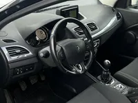 Renault-Megane Sport Tourer detalhes 2