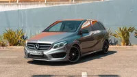 Mercedes-Benz-B 180 Imagem Principal