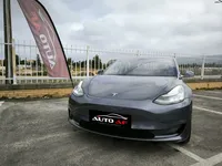 Tesla-Model 3 detalhes 1