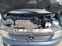 Mercedes-Benz-V 280 detalhes 2