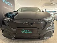 Ford-Mustang Mach-E detalhes 2