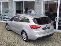 Kia-Ceed SW detalhes 1