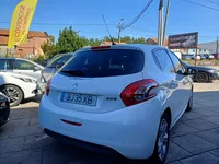 Peugeot-208 detalhes 2