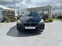 BMW-216 Active Tourer detalhes 1
