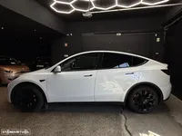 Tesla-Model Y detalhes 1