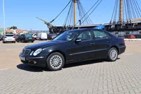 Mercedes-Benz-E 220 detalhes 2