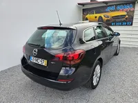 Opel-Astra Caravan detalhes 2
