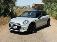 Mini-Cooper SD detalhes 1