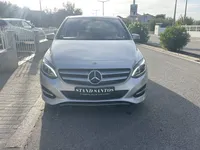 Mercedes-Benz-B 180 detalhes 1