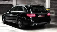 Mercedes-Benz-C 180 detalhes 2