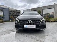 Mercedes-Benz-A 200 detalhes 1