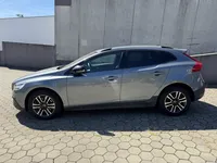 Volvo-V40 Cross Country detalhes 2